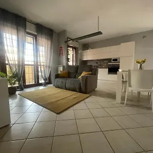 House 93 , Roma Italia