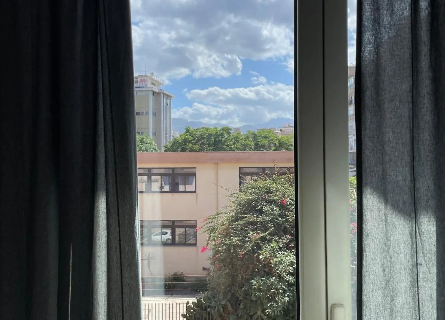 Appartamento Vicino Il Centro Palerme 0*,